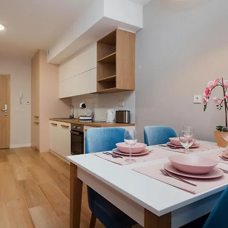 Shortstaypoland Apartamenty Warsaw Exterior photo
